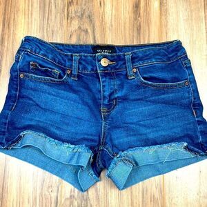 Celebrity Pink.  Blue Denim cuffed jean shorts. Size 0/24